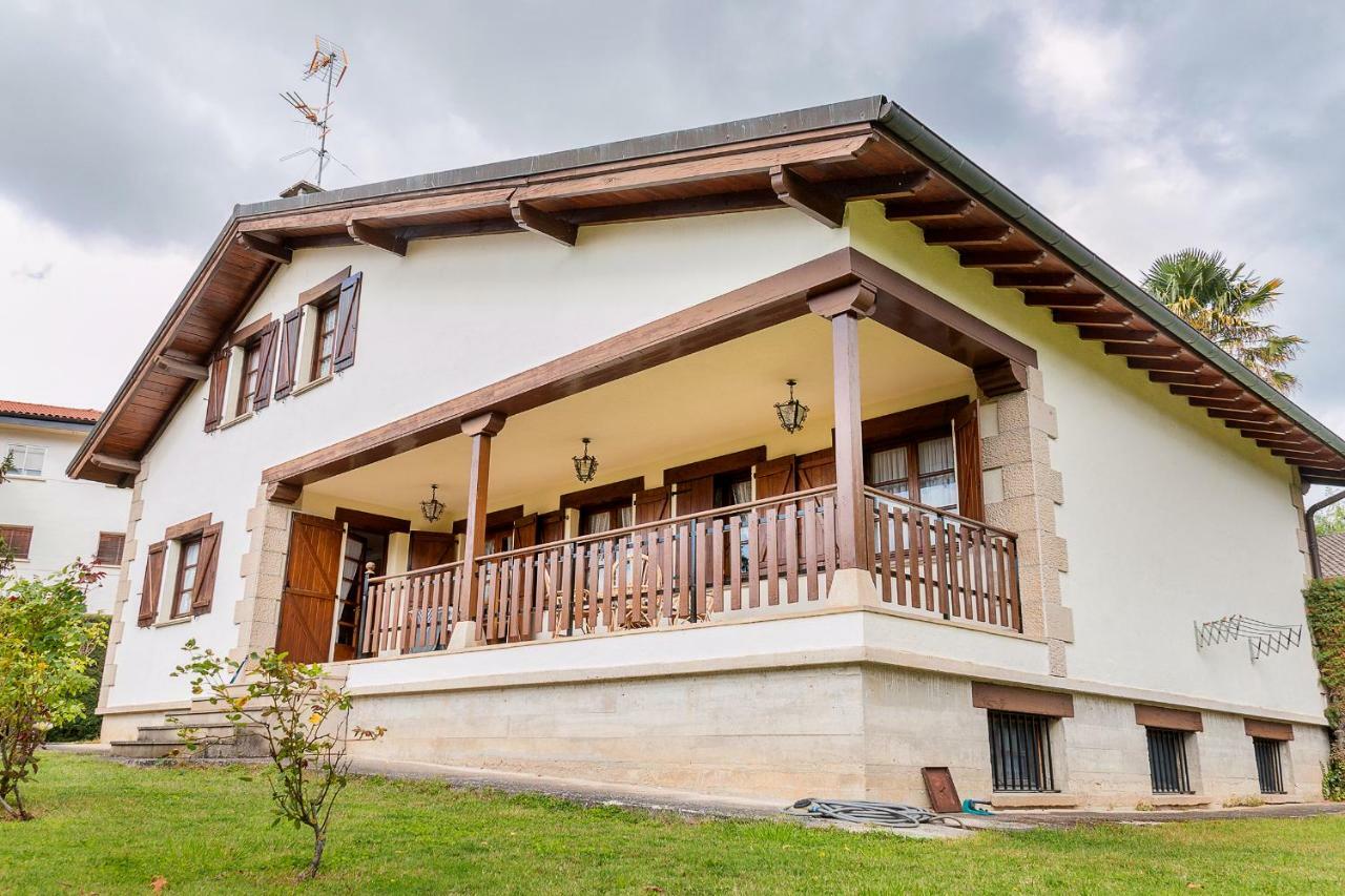 Vivienda Rural Casa Javier Lacunza Aoiz Bagian luar foto