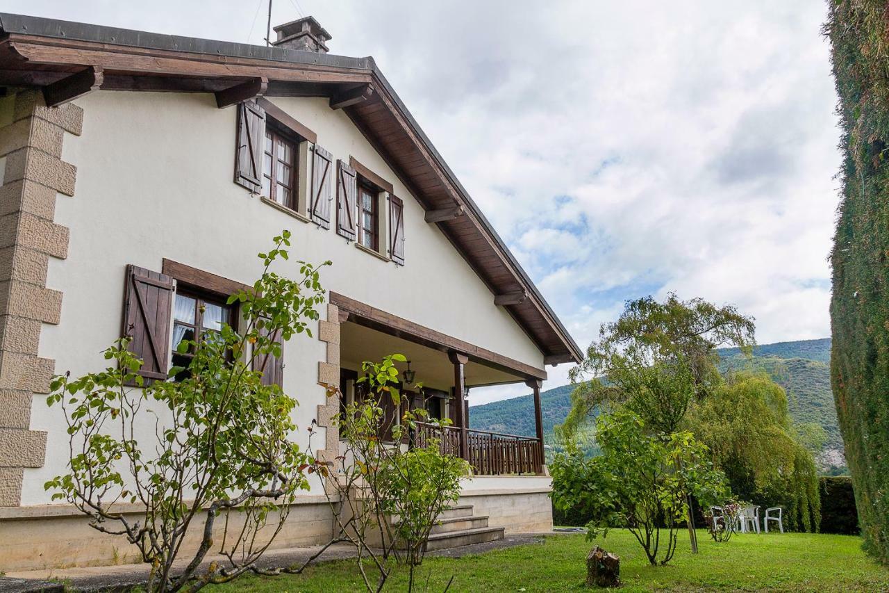 Vivienda Rural Casa Javier Lacunza Aoiz Bagian luar foto