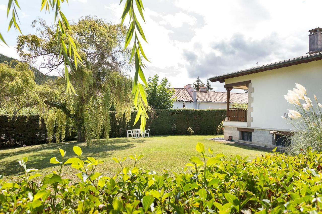 Vivienda Rural Casa Javier Lacunza Aoiz Bagian luar foto